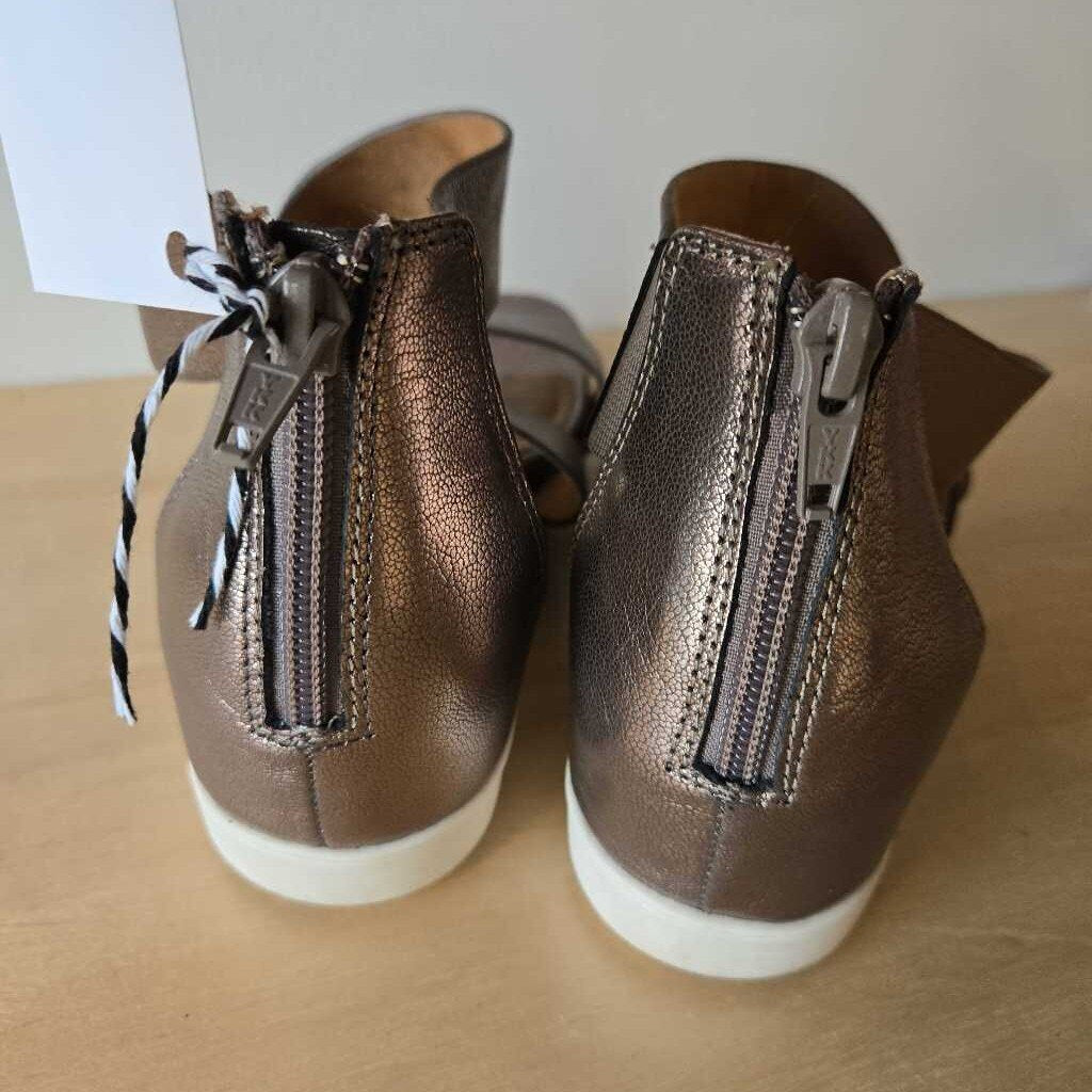 COMFORTIVA SZ 7.5
