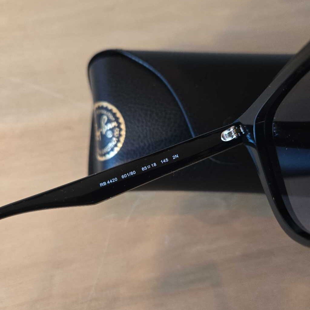 RAYBAN ORB4420 new 160.00 unisex