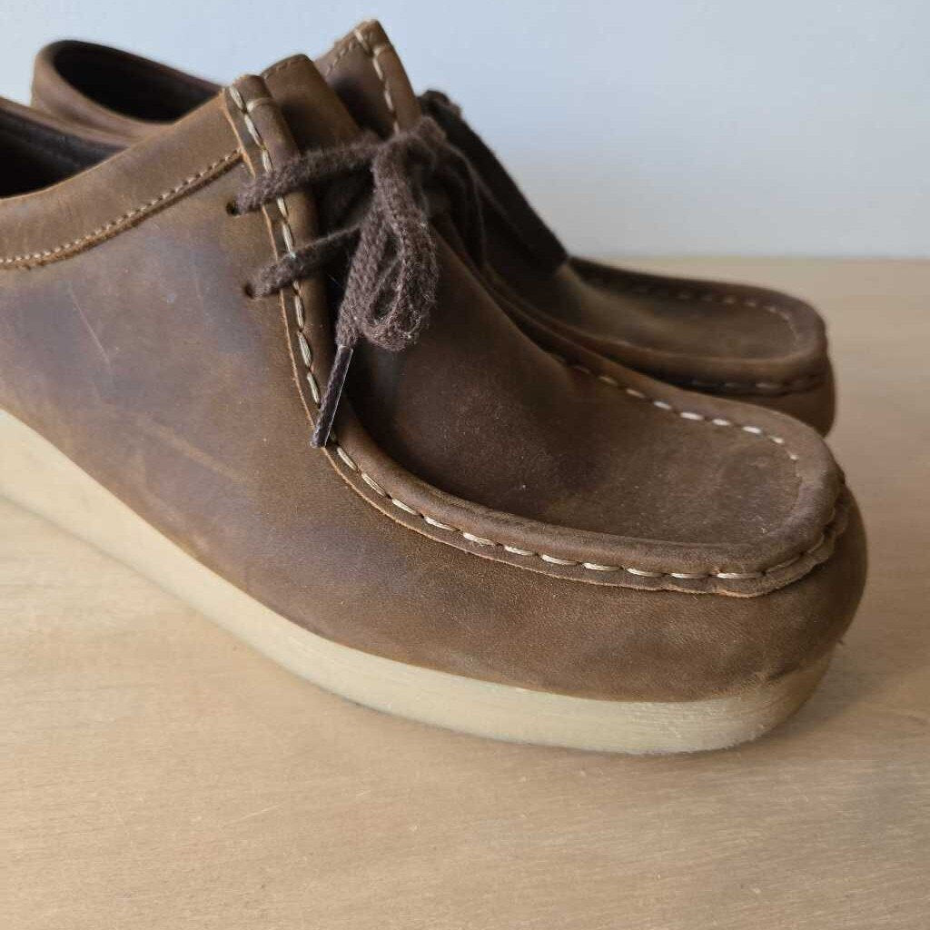 CLARKS WALLABEE LOW SZ 9.5