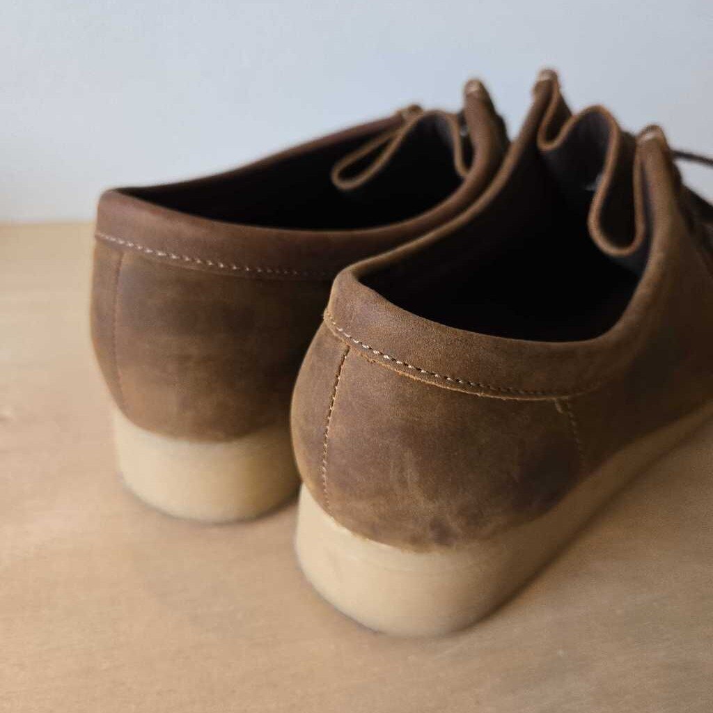 CLARKS WALLABEE LOW SZ 9.5