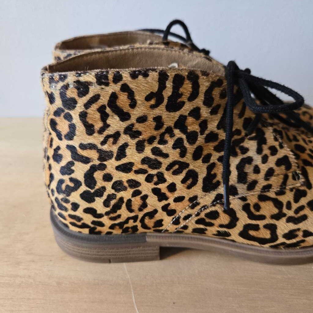 HUSH PUPPIES BAILEY CHUKKA SZ 7.5