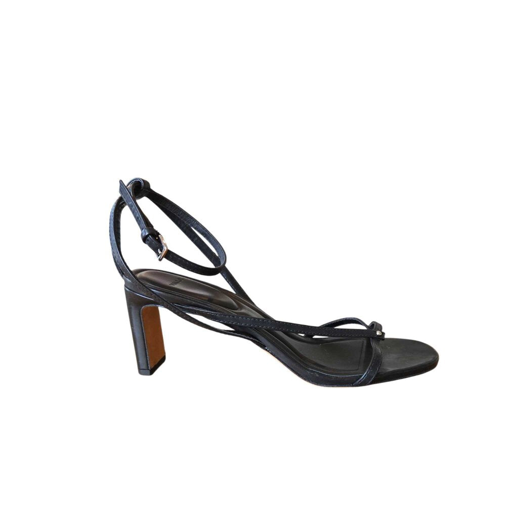 VINCE QIANA SZ 9 retail 268.00