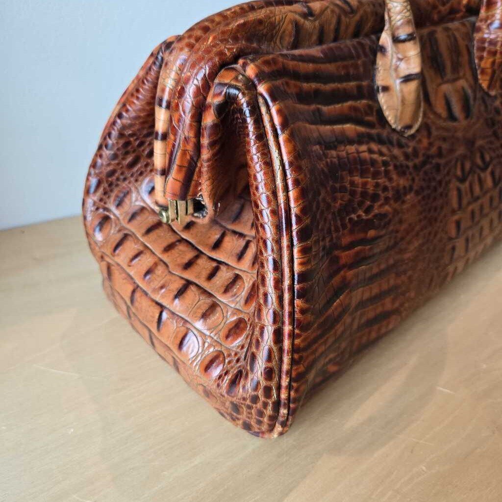 CLEVER CARRIAGE CO. new HANDBAG