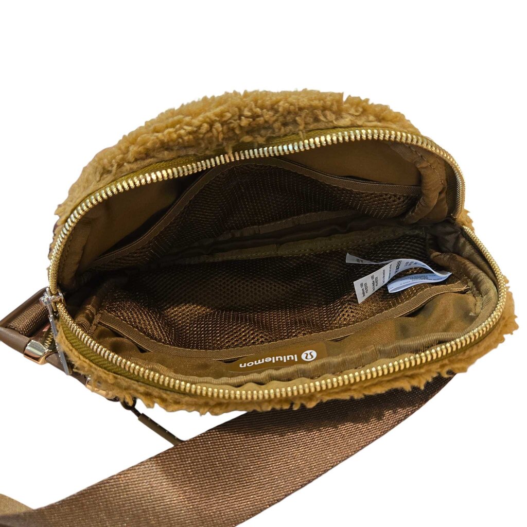 LULULEMON TEDDY SLING