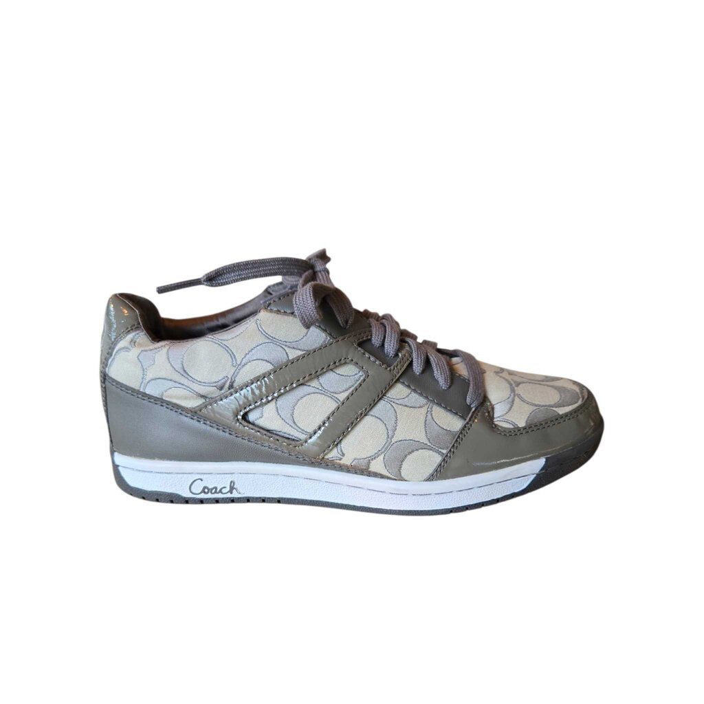 COACH NOVA SZ 9