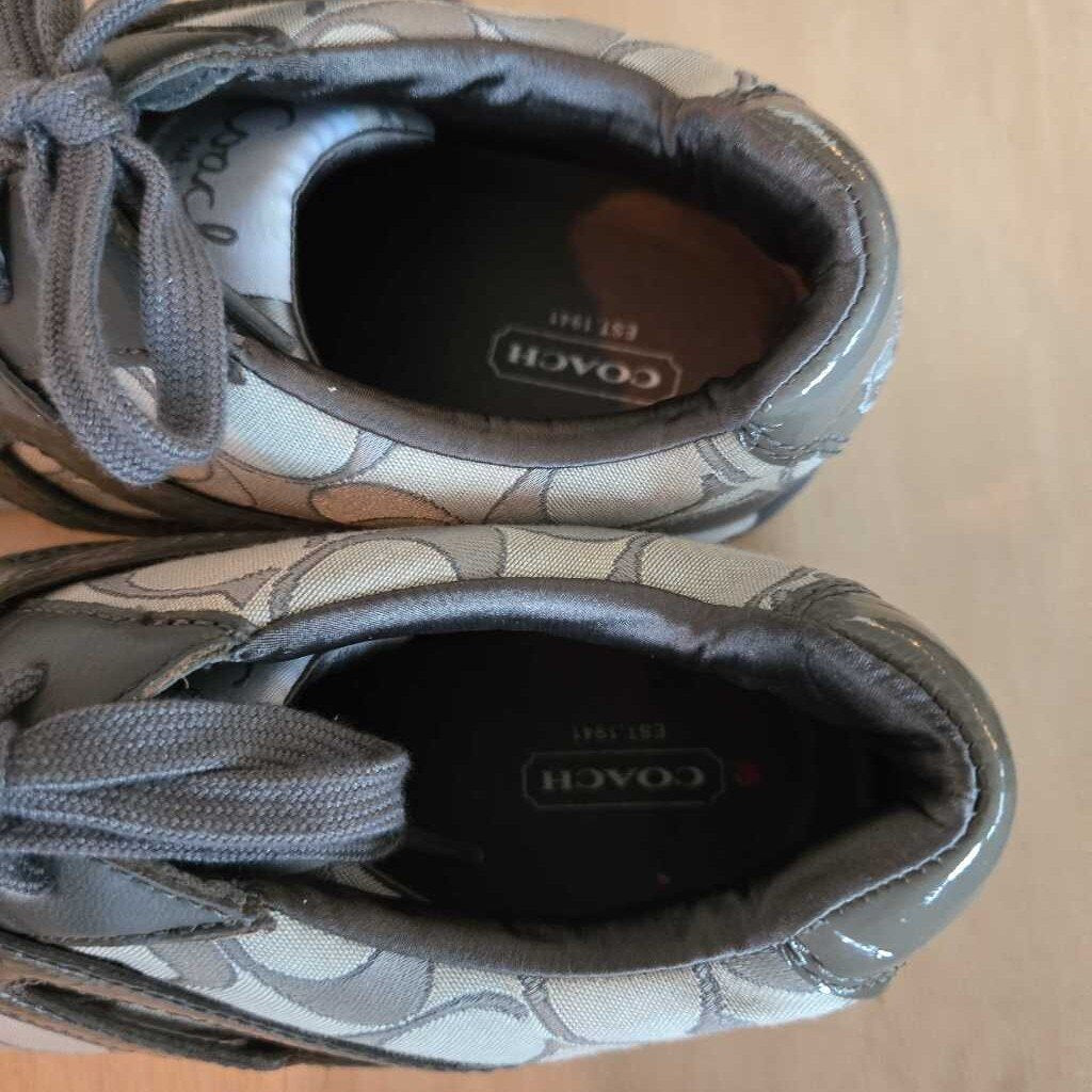 COACH NOVA SZ 9