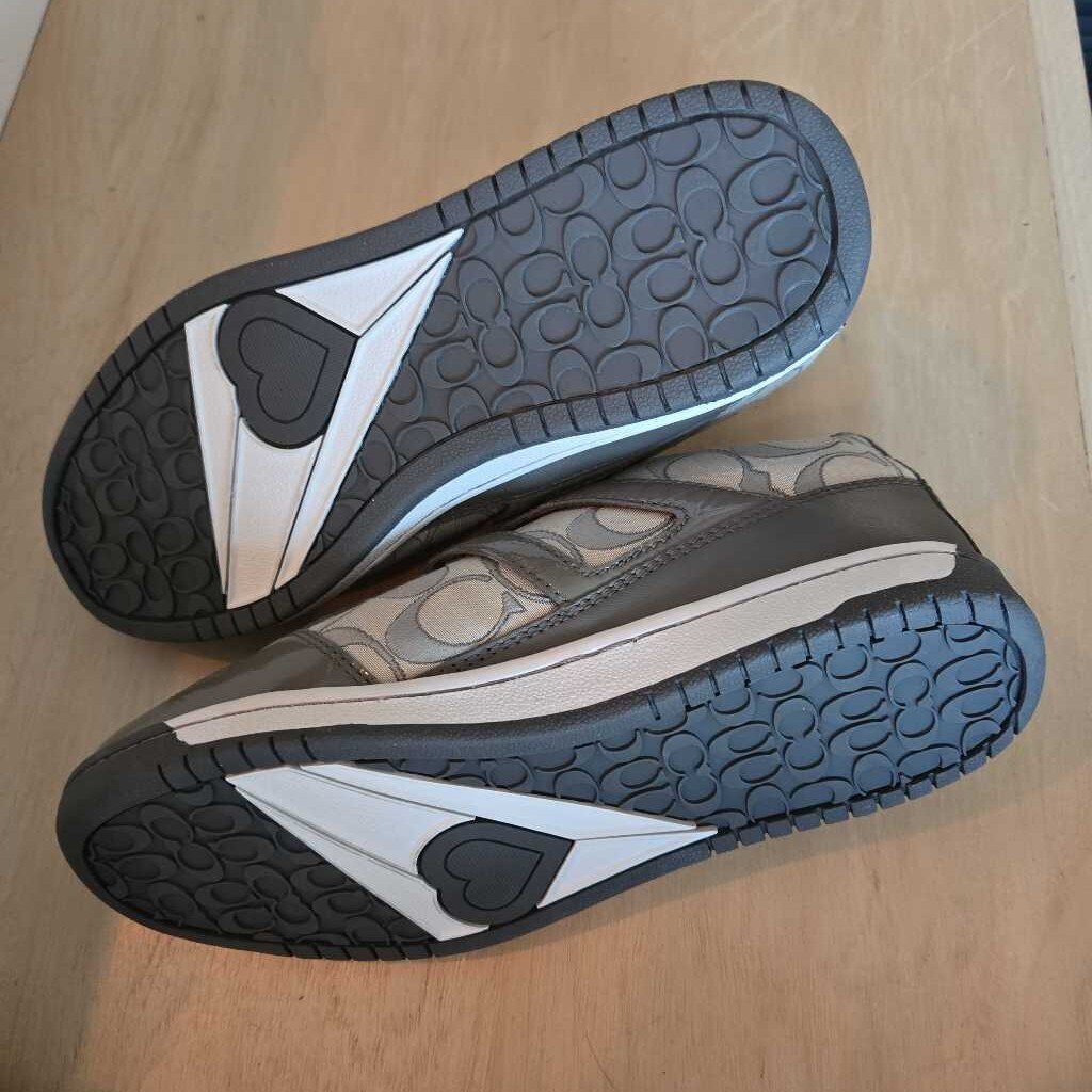 COACH NOVA SZ 9