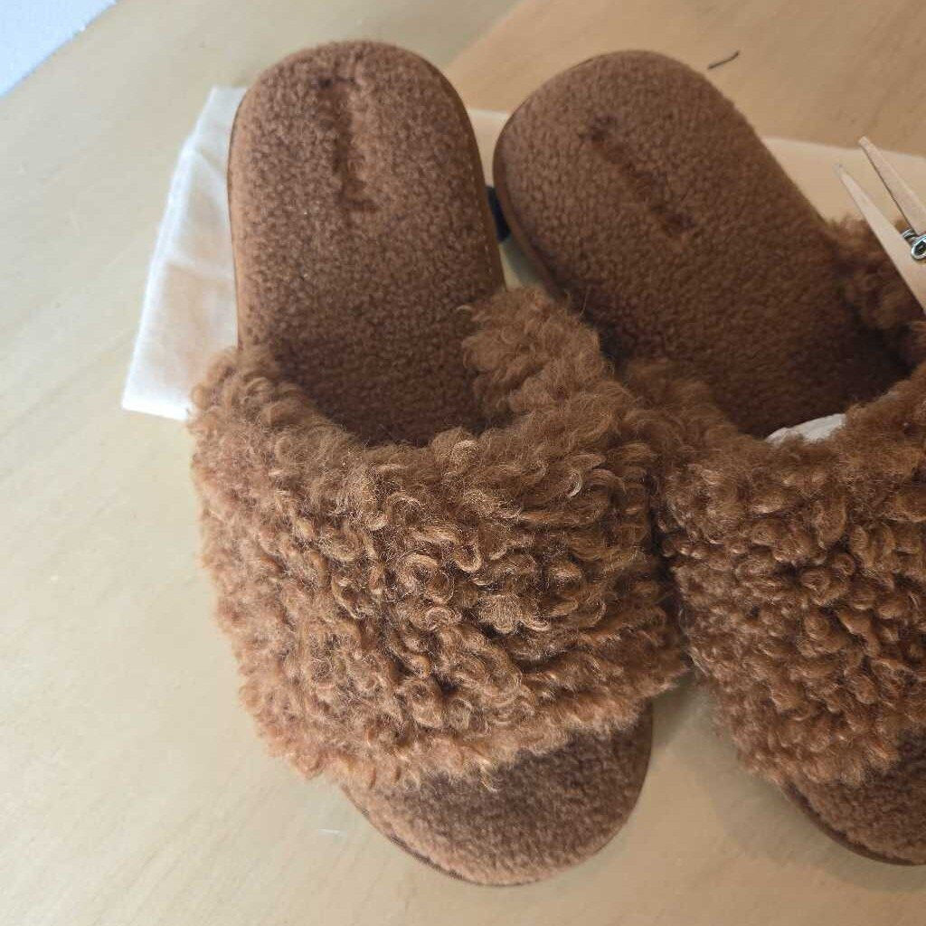 BOMBAS SZ 8.5/9 new 70.00