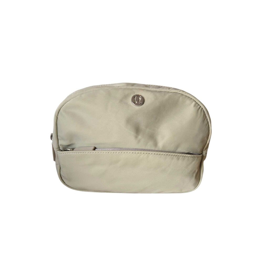 LULULEMON POUCH