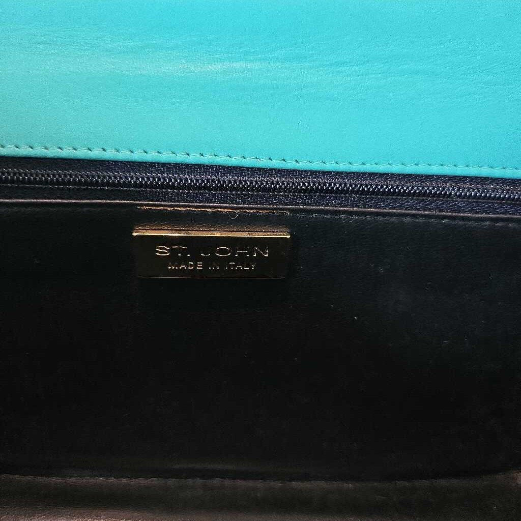 vintage ST. JOHN HANDBAG retail 330.00