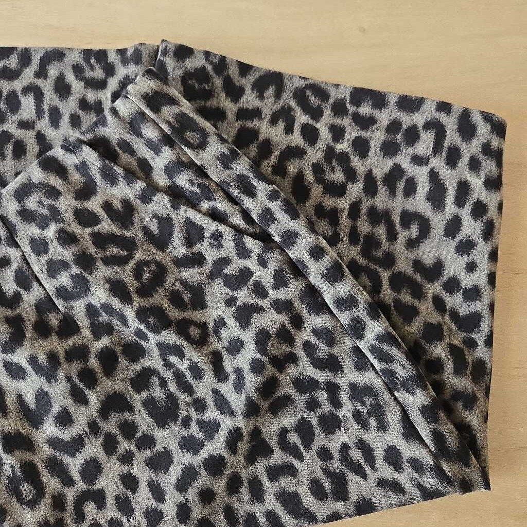 CABI 3402 JUNGLE SKIRT SZ 8 B