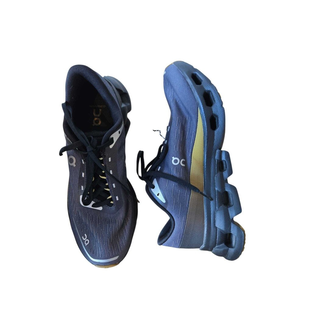ON CLOUDSPARK SZ 8.5 retail 170.00