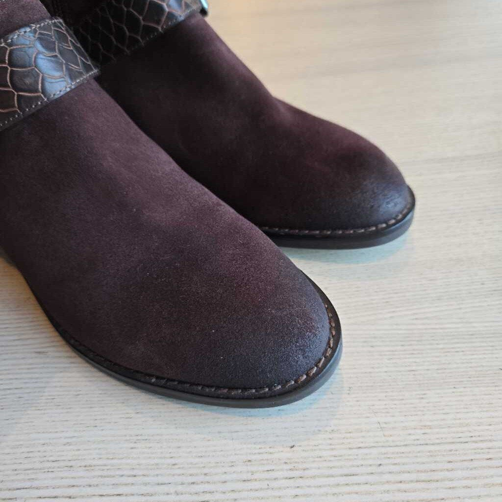 DONALD PLINER DAHLIN SZ 8.5 retail 288.00