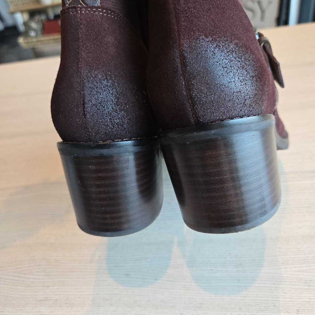 DONALD PLINER DAHLIN SZ 8.5 retail 288.00