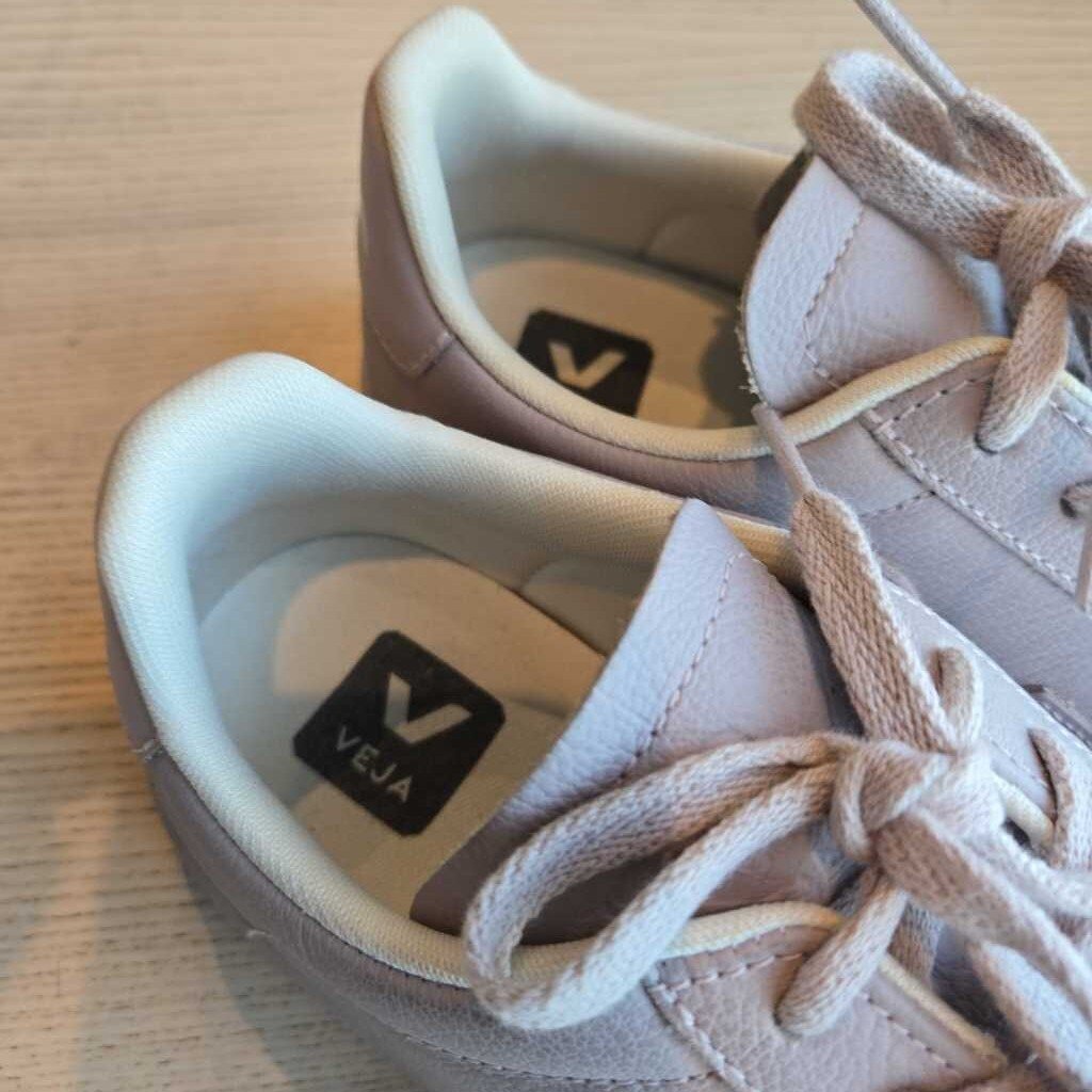 VEJA SZ 8 retail 175.00