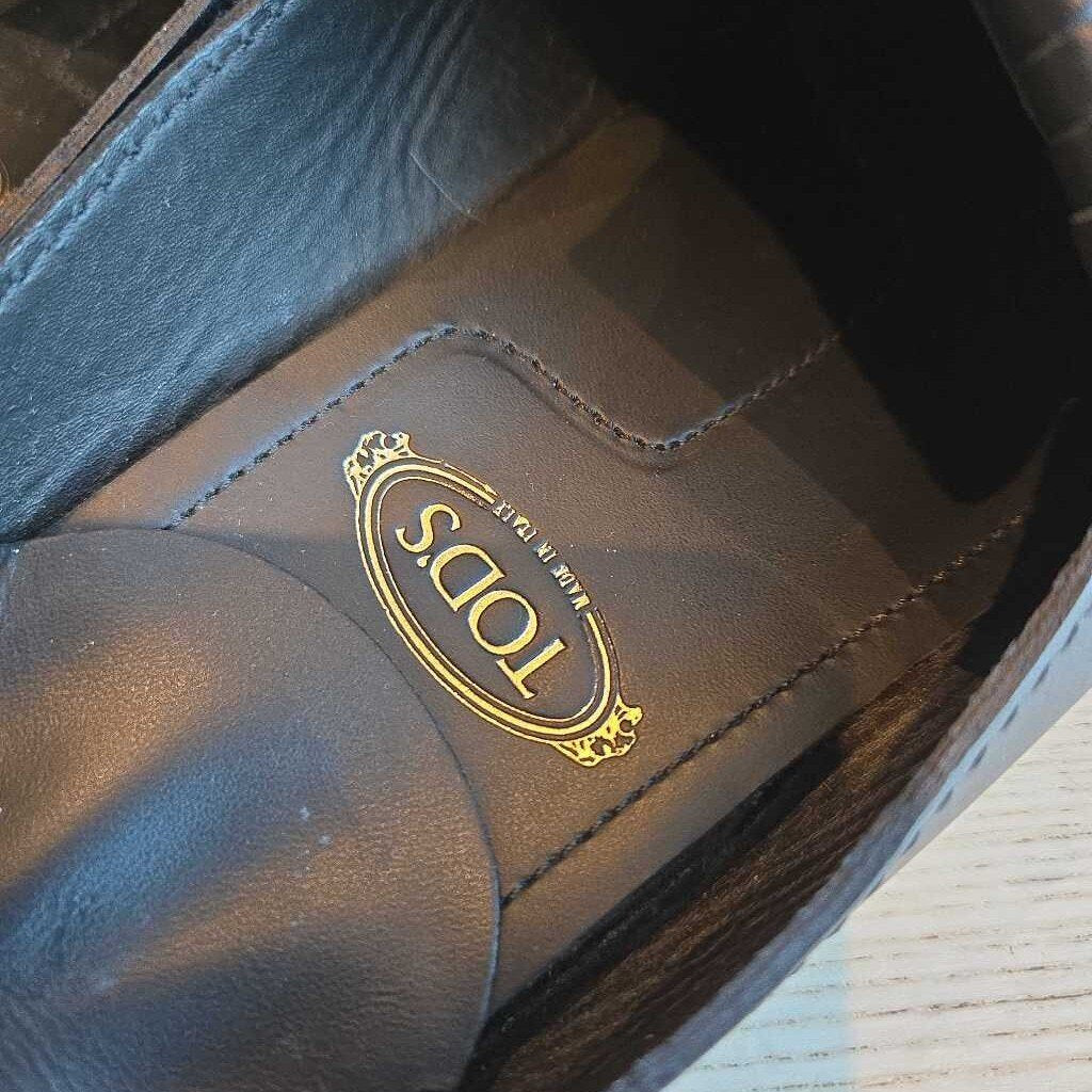 TOD'S MULES SZ 38.5 = 8.5 new 795.00