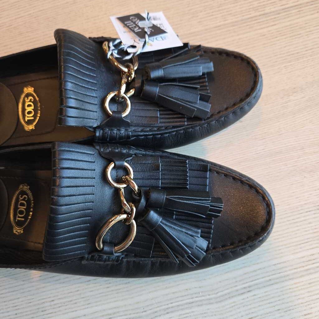 TOD'S MULES SZ 38.5 = 8.5 new 795.00