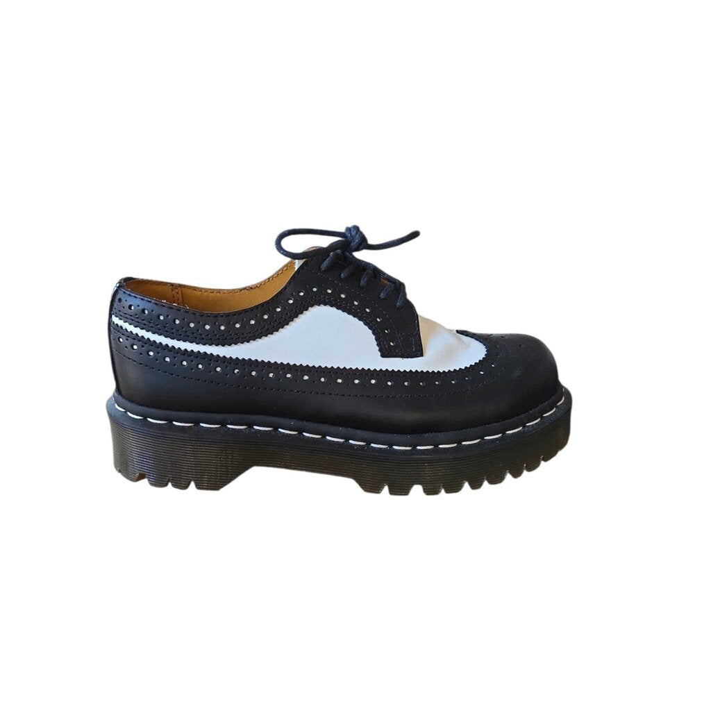 DR. MARTENS SZ 6
