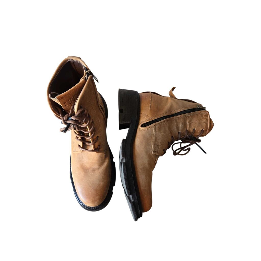 A.S.98 LUKIE SZ 41 = 9.5/10 retail 385.00