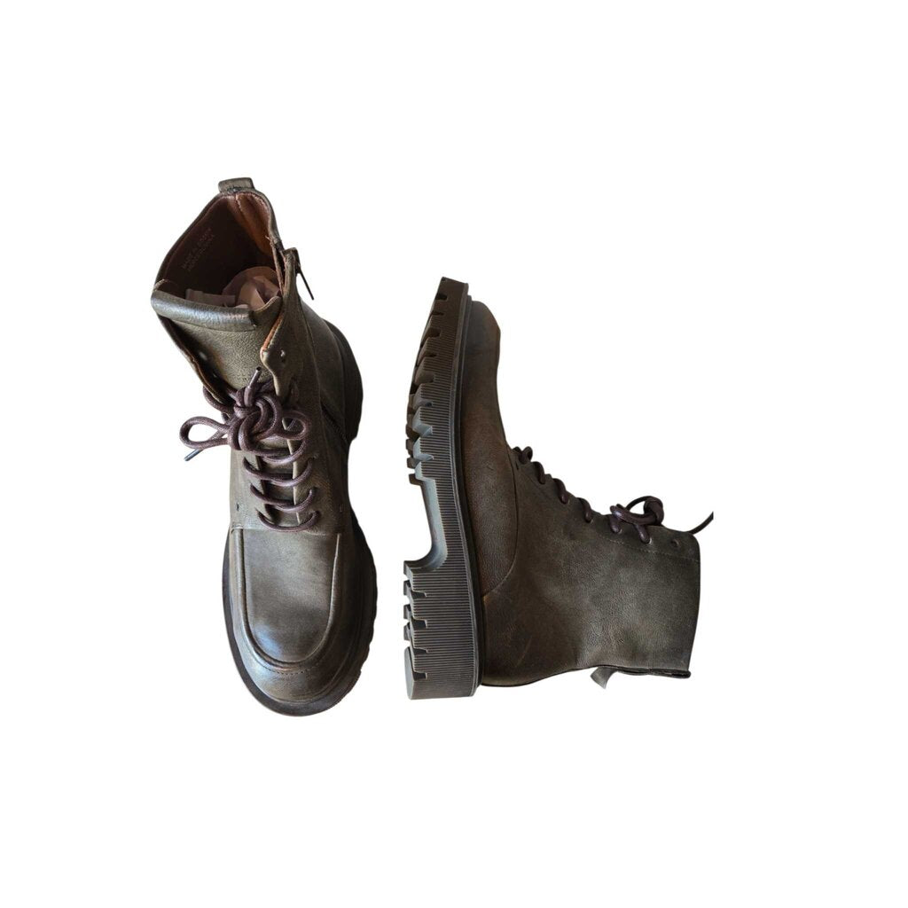 A.S.98 OLIVE SZ 40 = US 9/9.5 retail 375.00