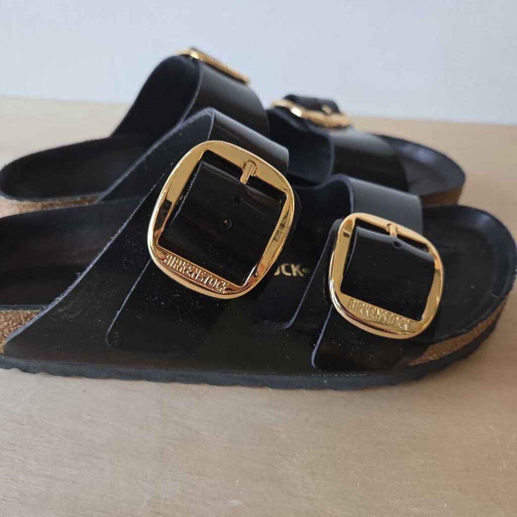 BIRKS BIG BUCKLE new 175.00 SZ 7