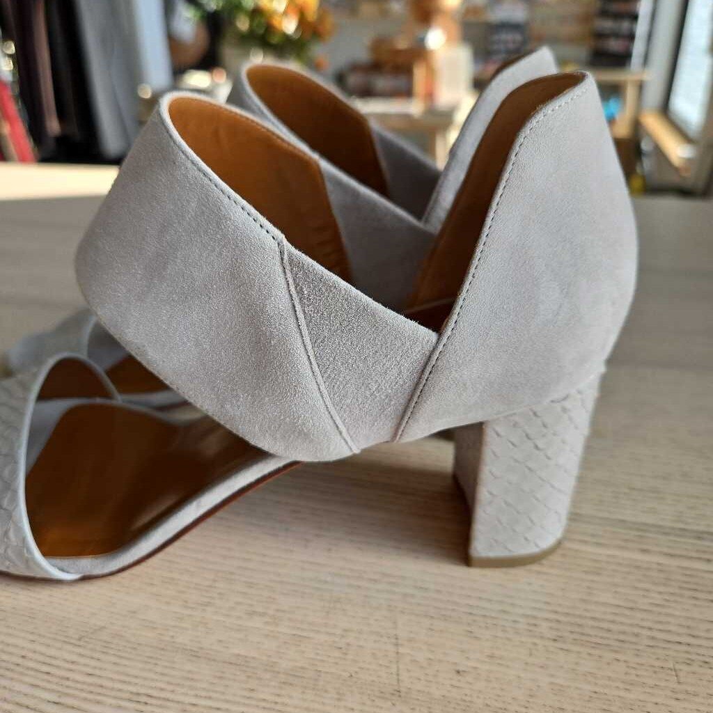 AQUATALIA SUZANNE SZ 10 retail 395.00