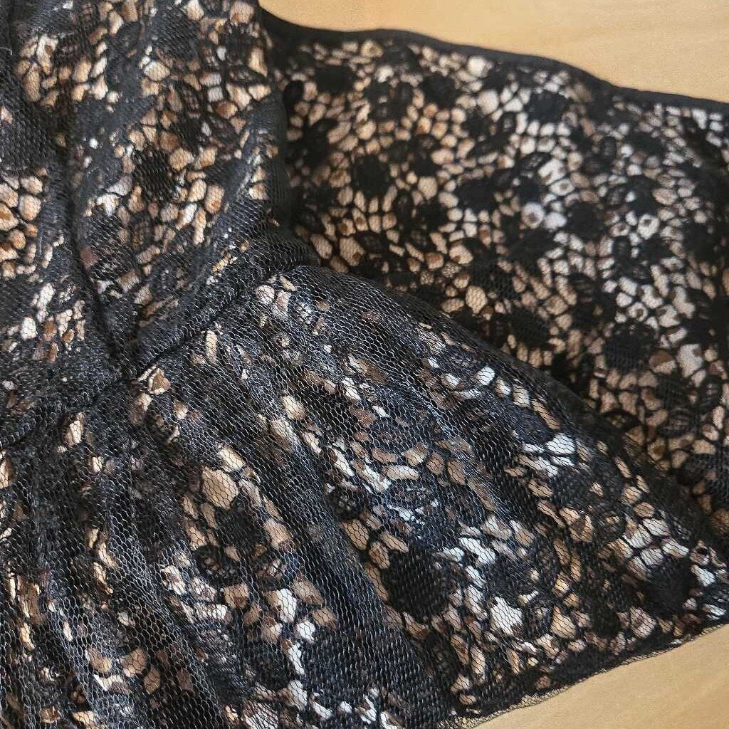 RED VALENTINO SZ 38 = SZ 2