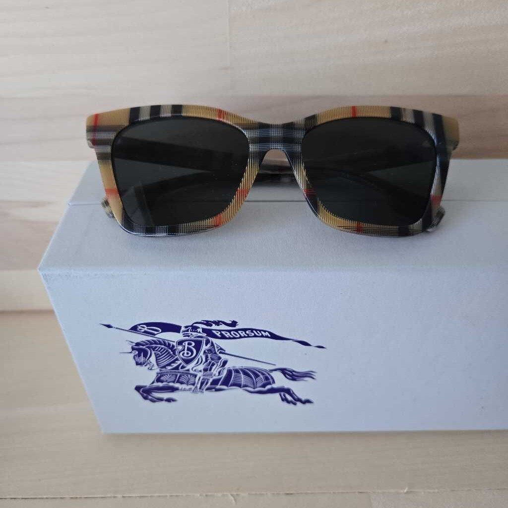 BURBERRY B4346 sunglasses