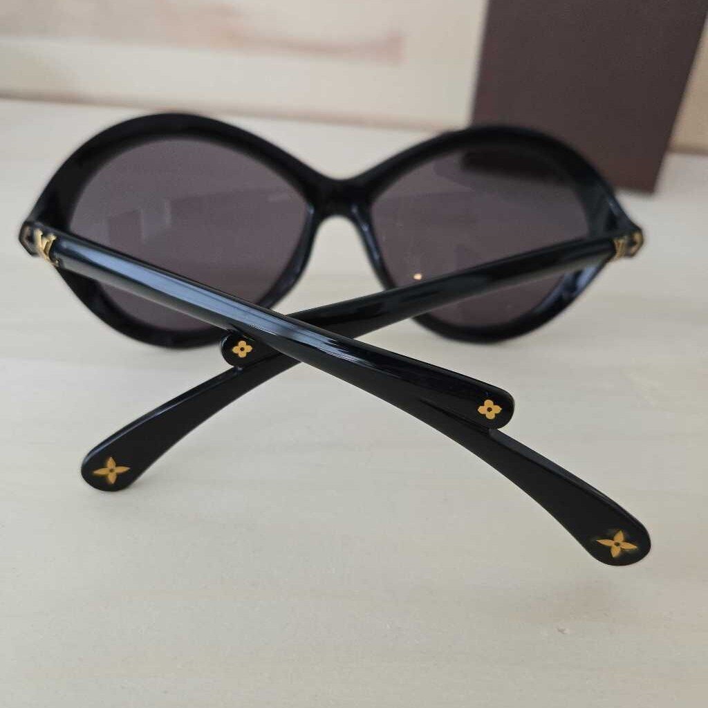 LOUIS VUITTON CARRE Z0263E sunglasses