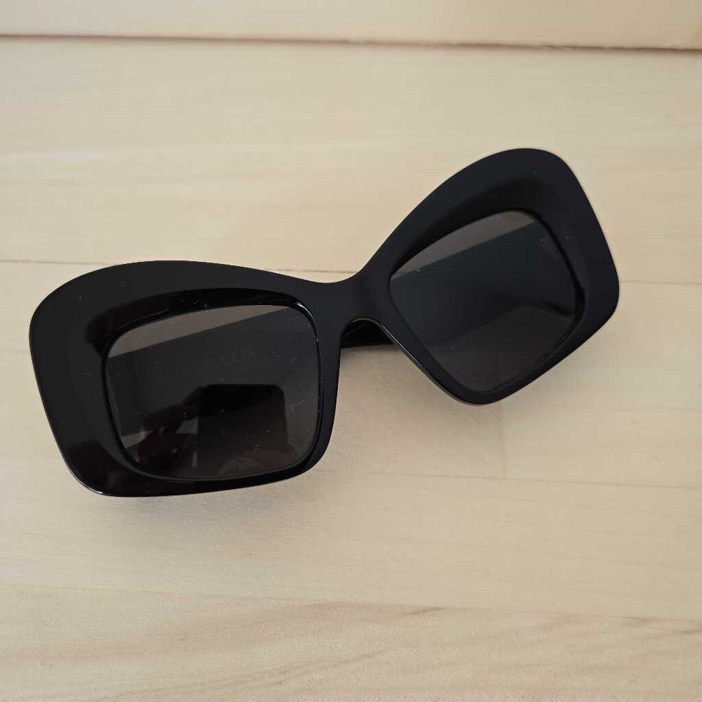 LOEWE LW4021281 sunglasses