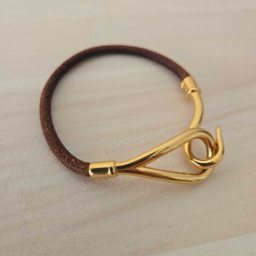HERMES LEATHER JUMBO HOOK bracelet retail 450.00