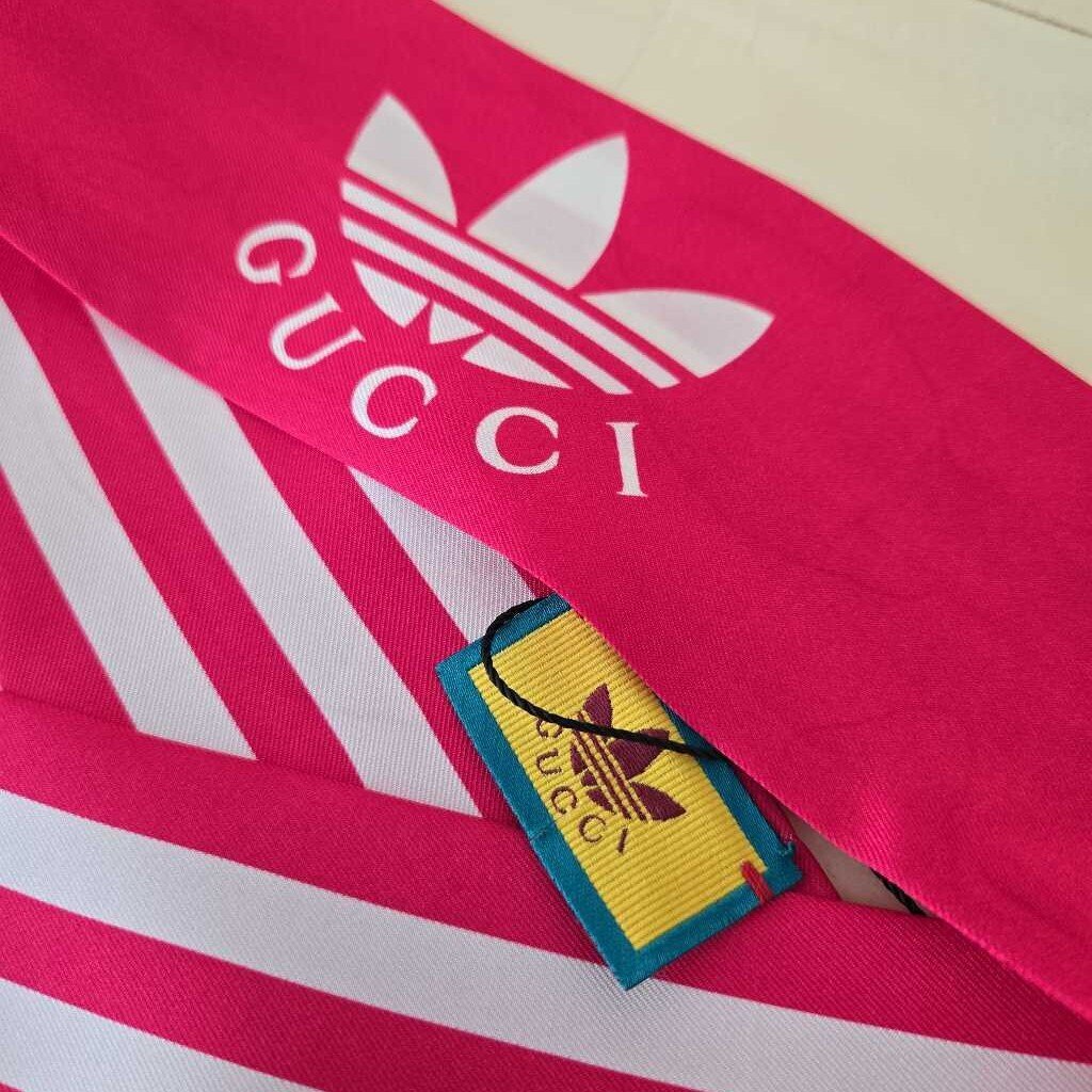 GUCCI x ADIDAS SCARF new