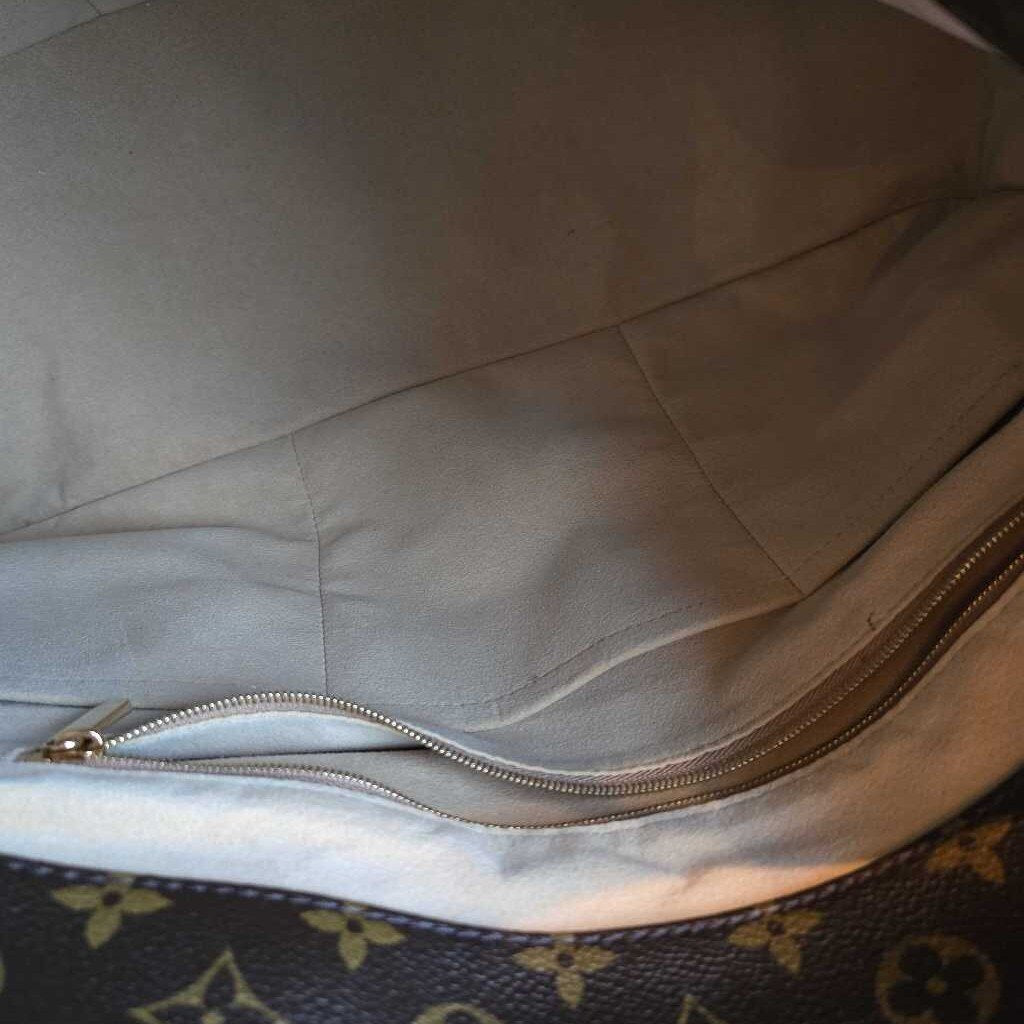 LOUIS VUITTON ARTSY MM brand new