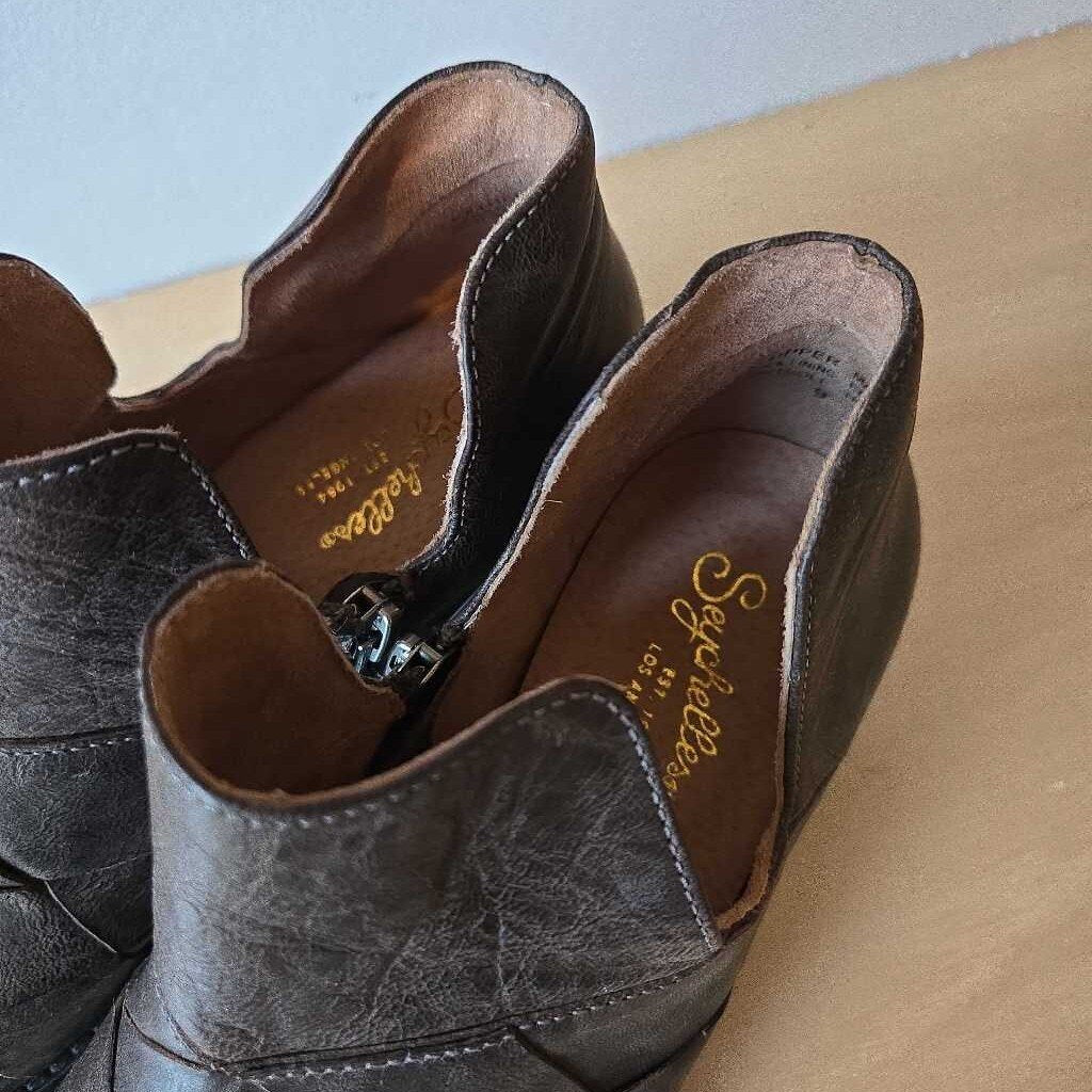 SEYCHELLES SZ 9