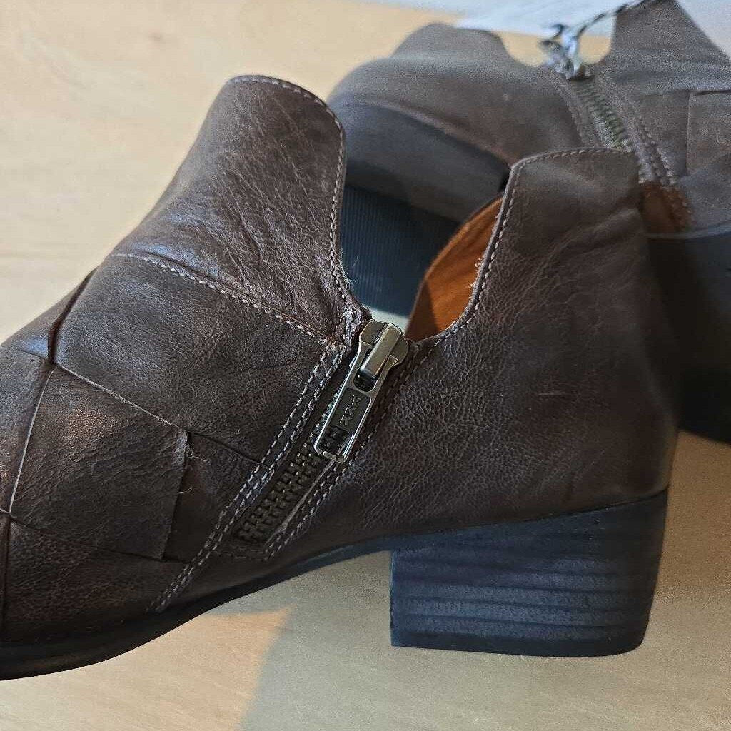SEYCHELLES SZ 9